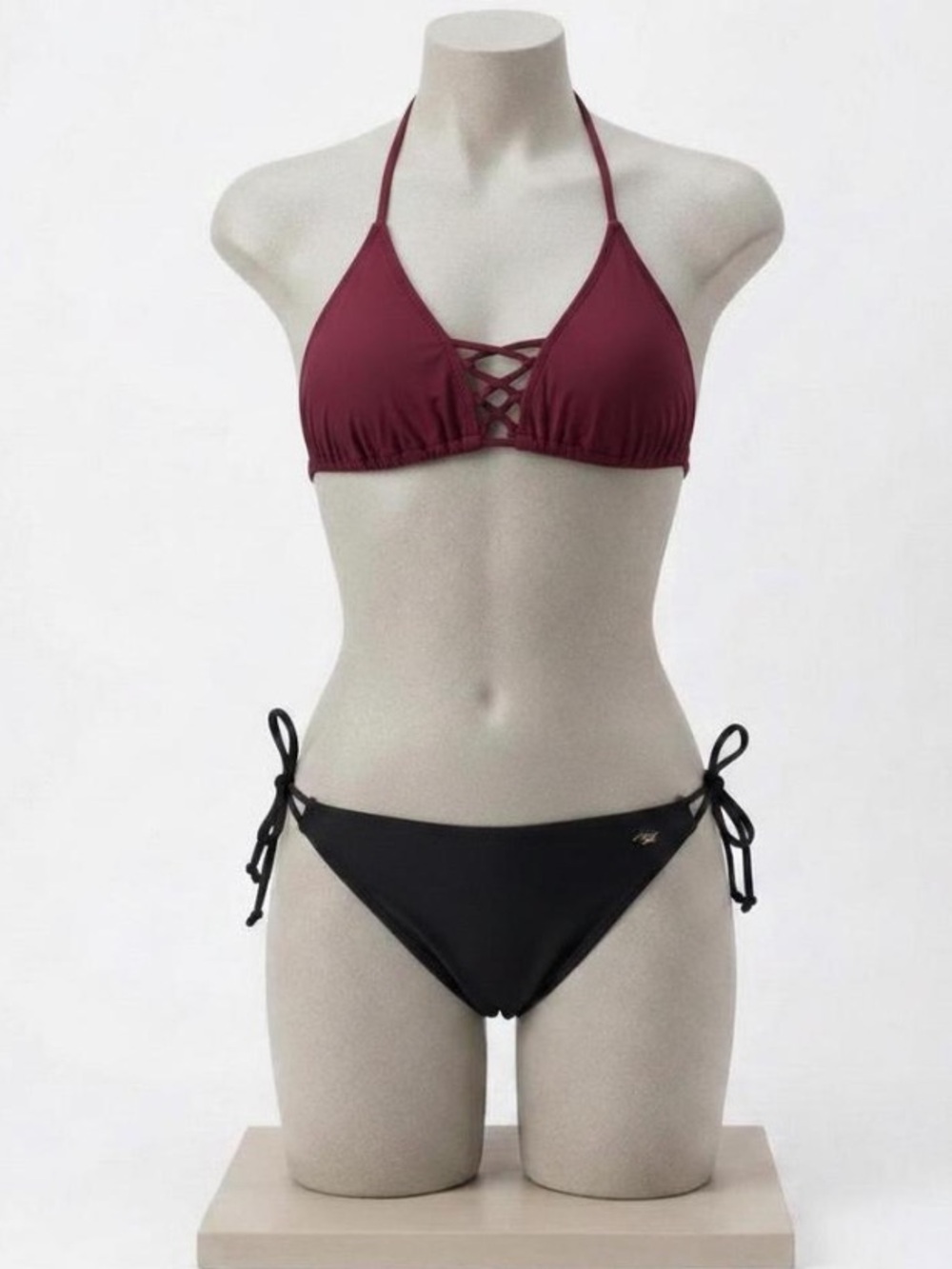 Mix-and-match triangle bikini tops (x2) with side-tie bottoms - Picture 2 of 5